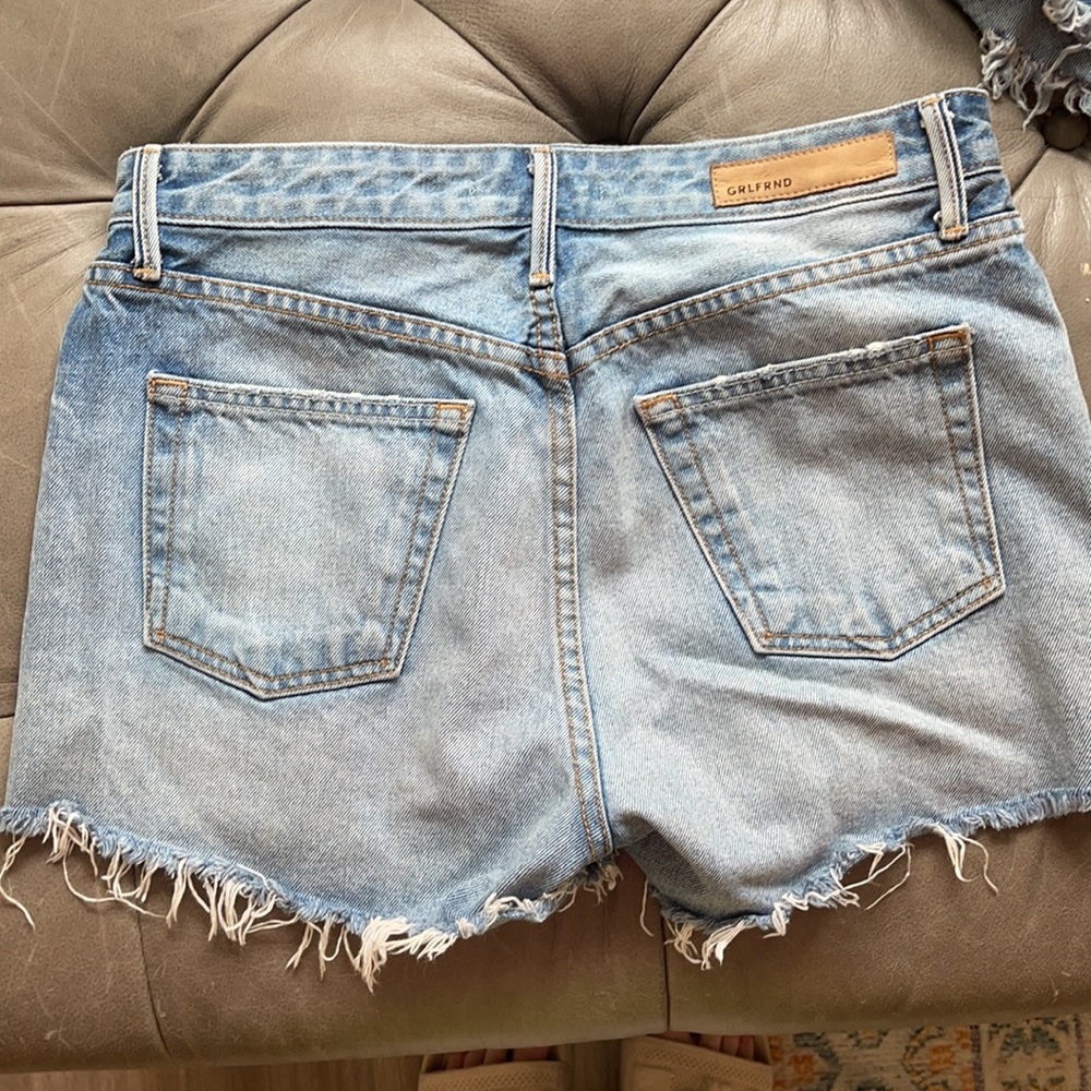 GRLFRIEND Helena High Rise Short - Picture 3 of 3